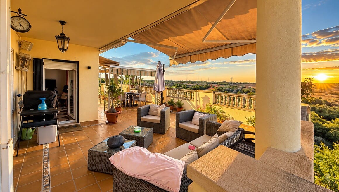 5 Zimmer Villa zu verkaufen in Las Ramblas Golf mit Pool Garage - 635.000 € (Ref: 10172582)