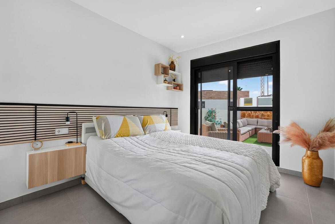 3 sypialnia Apartament na sprzedaż w Orihuela Costa z basenem garażem - 340 000 € (Ref: 10172583)