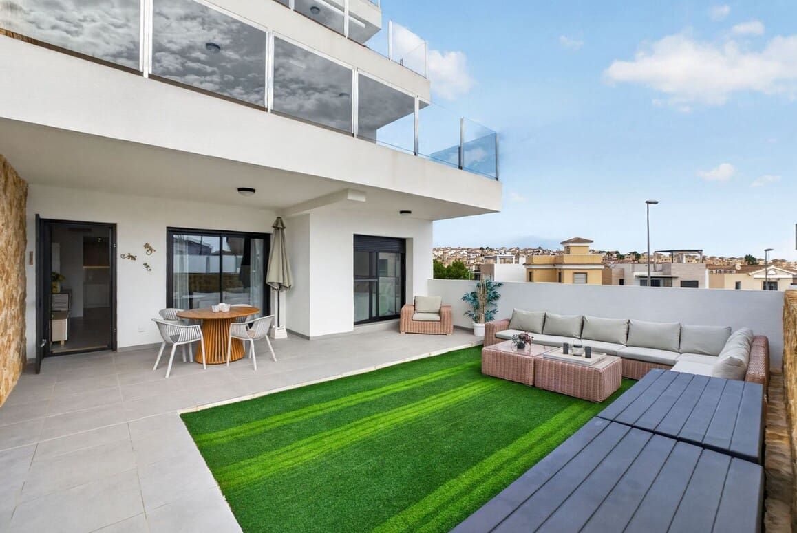 3 sypialnia Apartament na sprzedaż w Orihuela Costa z basenem garażem - 340 000 € (Ref: 10172583)