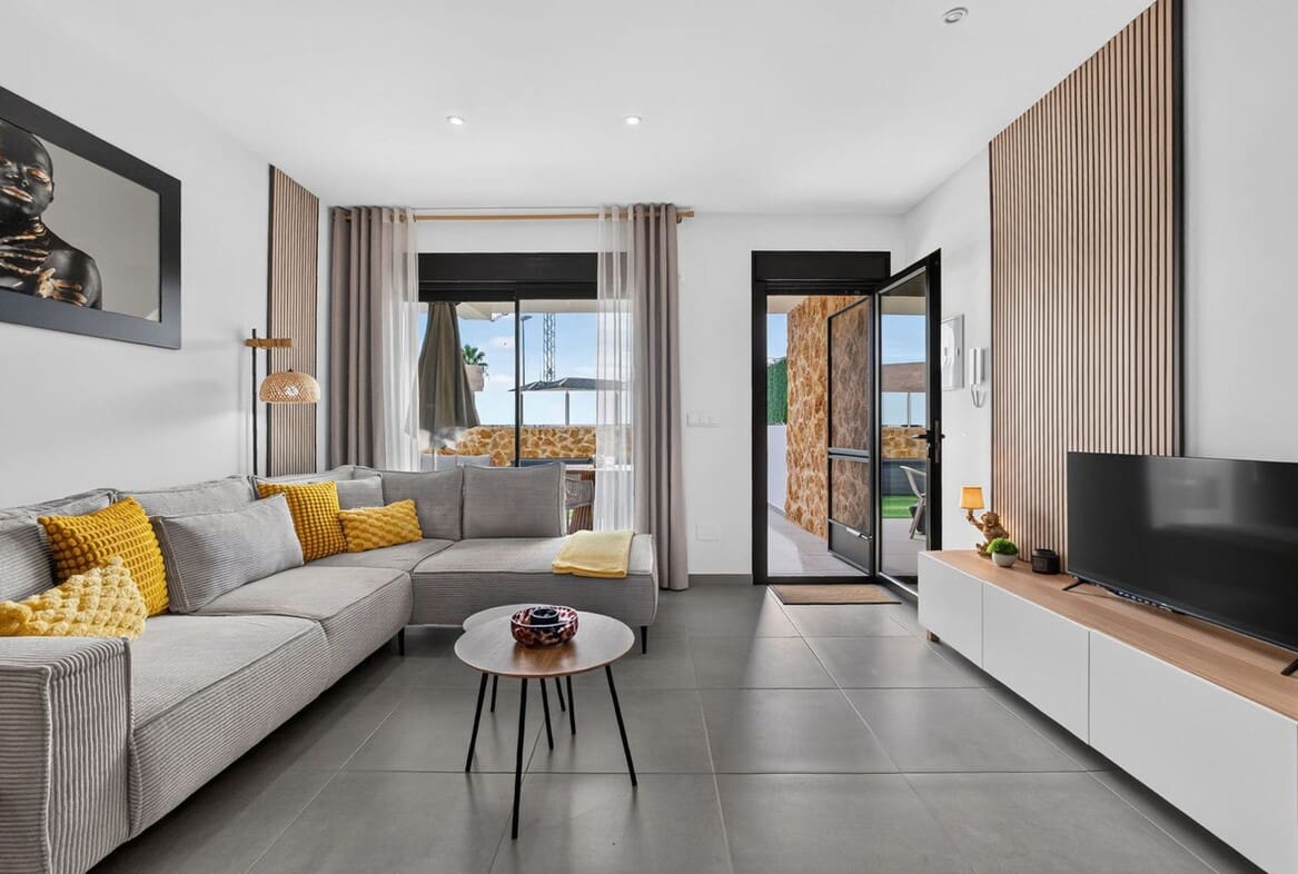 3 sypialnia Apartament na sprzedaż w Orihuela Costa z basenem garażem - 340 000 € (Ref: 10172583)