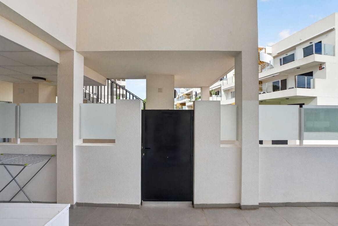3 sypialnia Apartament na sprzedaż w Orihuela Costa z basenem garażem - 340 000 € (Ref: 10172583)