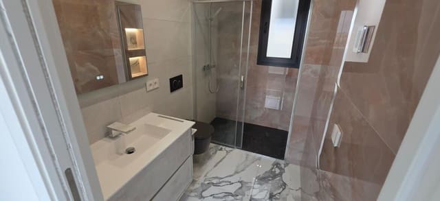 5 soveværelse Villa til salg i Puerto Deportivo, Torrevieja med swimmingpool garage - € 1.400.000 (Ref: 10172584)