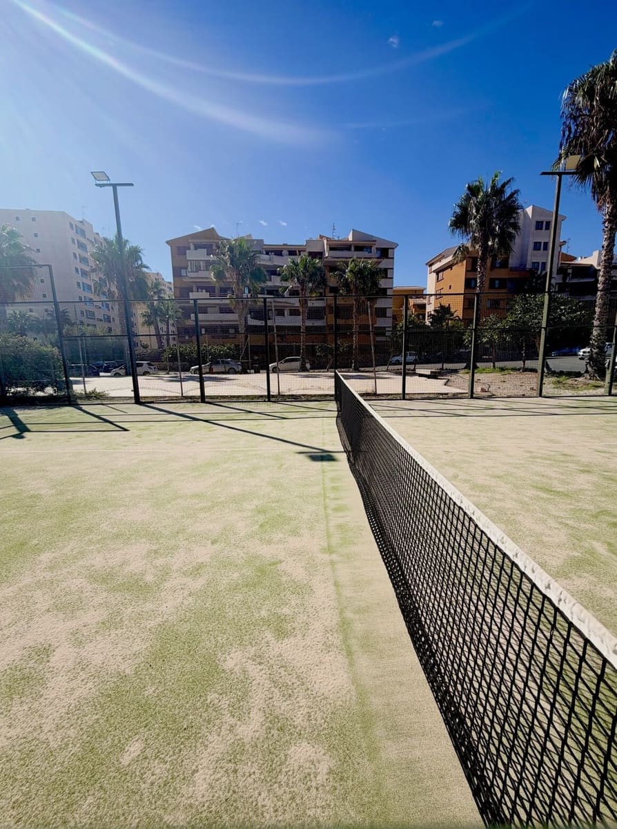 2 soverom Leilighet til salgs i Orihuela Costa med svømmebasseng - € 509 900 (Ref: 10172585)
