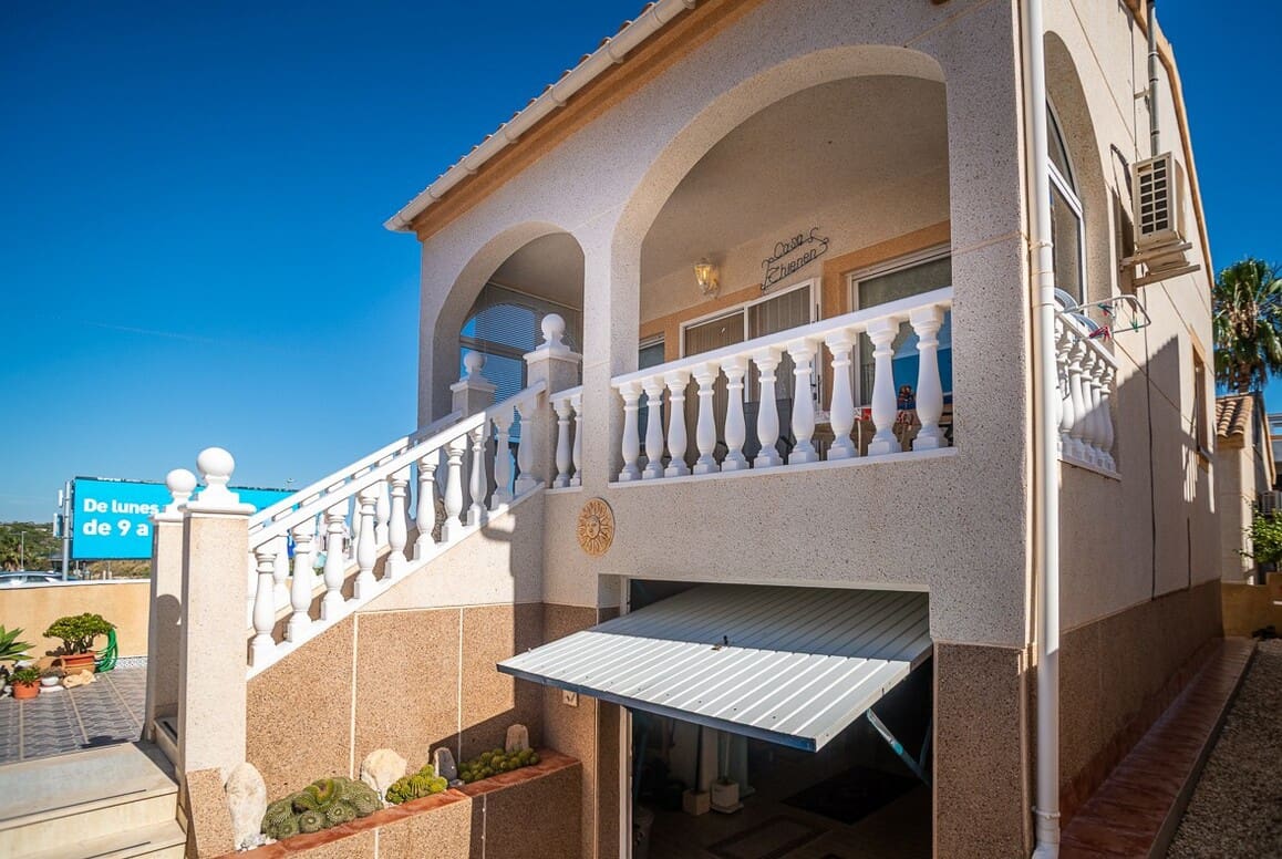2 Zimmer Villa zu verkaufen in Los Altos mit Pool Garage - 285.000 € (Ref: 10172586)