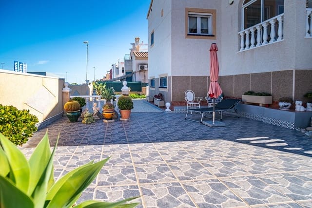 Chalet de 2 habitaciones en Los Altos en venta con piscina garaje - 285.000 € (Ref: 10172586)