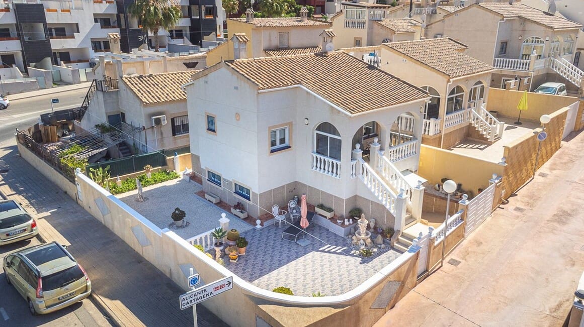2 Zimmer Villa zu verkaufen in Los Altos mit Pool Garage - 285.000 € (Ref: 10172586)