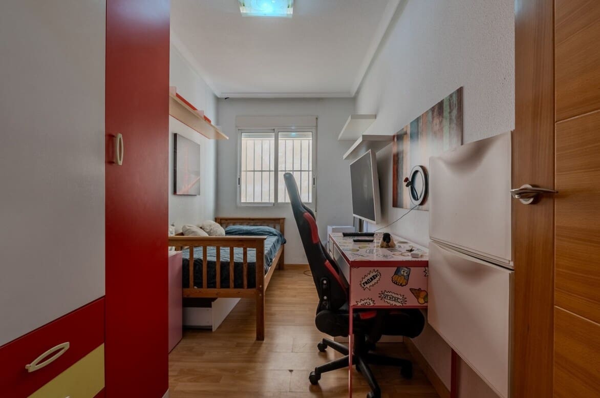 3 quarto Apartamento para venda em Guardamar del Segura com garagem - 225 000 € (Ref: 10172587)