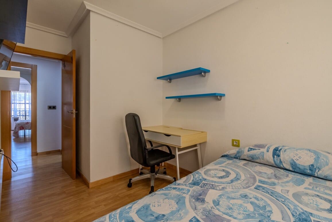 3 quarto Apartamento para venda em Guardamar del Segura com garagem - 225 000 € (Ref: 10172587)