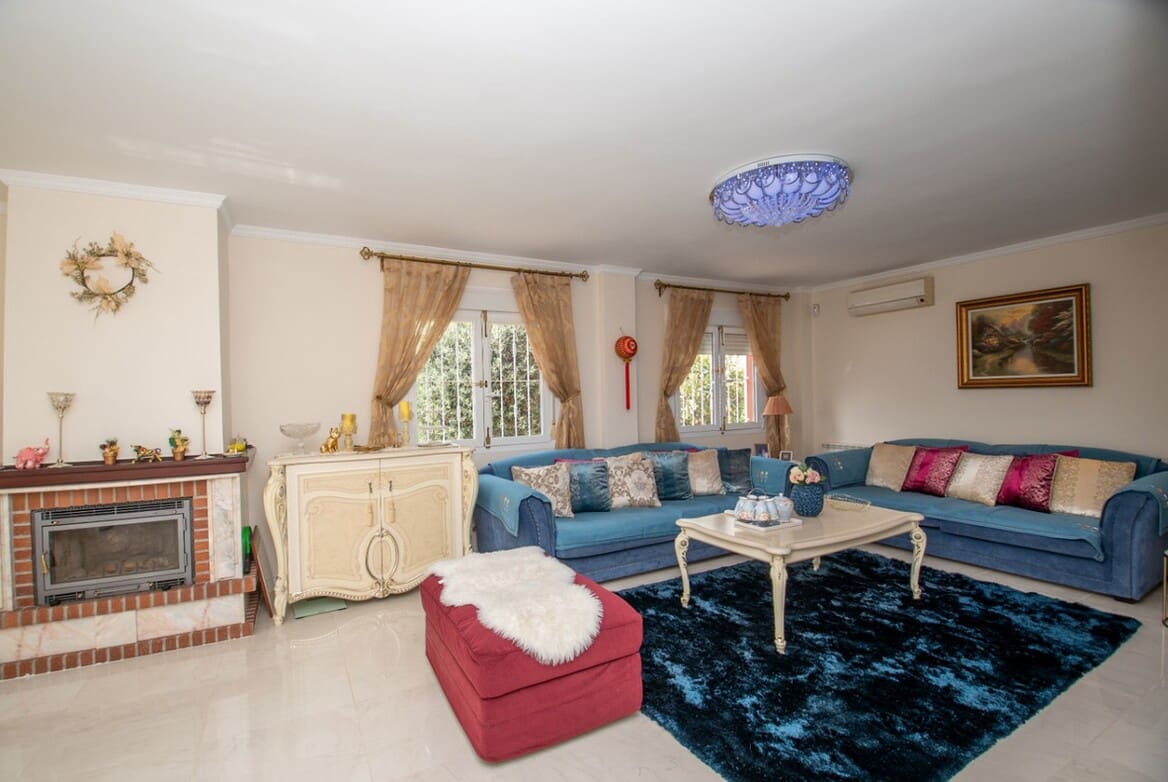 4 sovrum Villa till salu i Orihuela Costa med pool garage - 799 900 € (Ref: 10172588)
