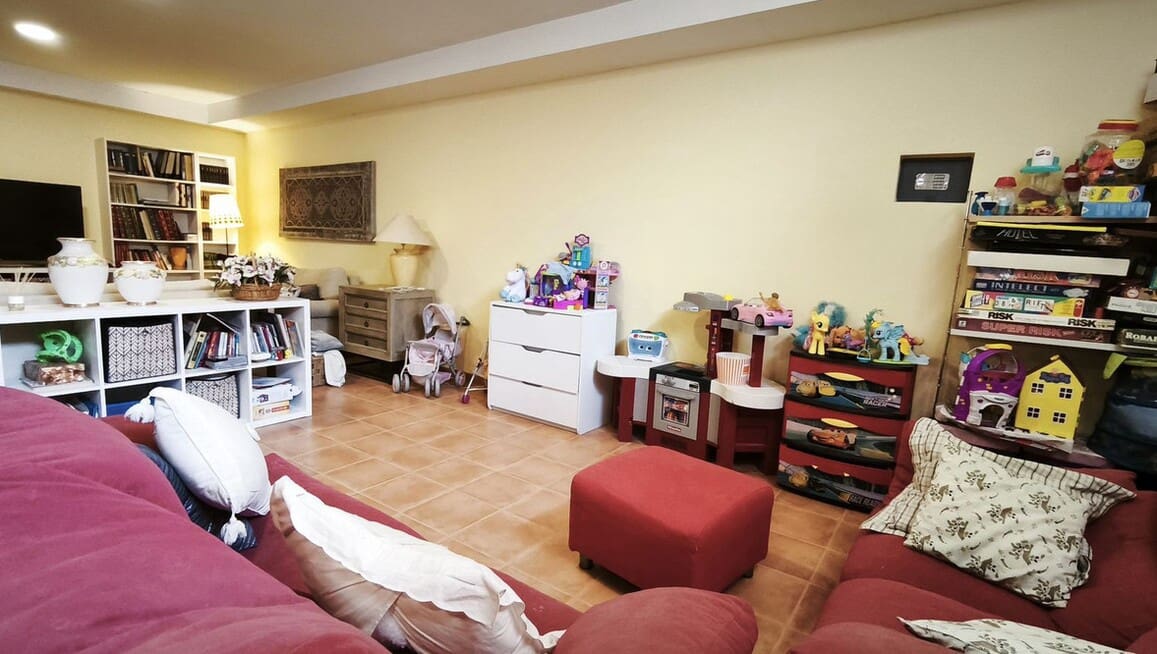 4 Zimmer Villa zu verkaufen in Alicante / Alacant Stadt mit Pool Garage - 950.000 € (Ref: 10172589)