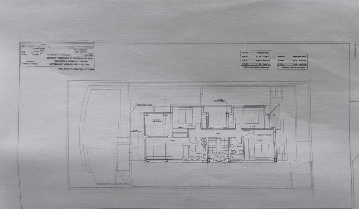 4 Zimmer Villa zu verkaufen in Alicante / Alacant Stadt mit Pool Garage - 950.000 € (Ref: 10172589)