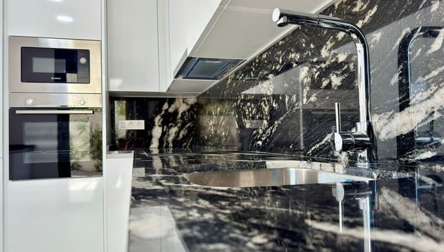 4 soverom Villa til salgs i Villafranqueza, Alicante by med svømmebasseng garasje - € 830 000 (Ref: 10172590)