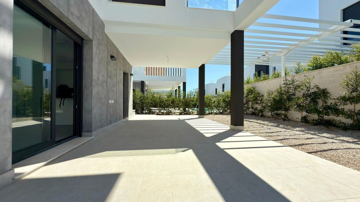 4 soverom Villa til salgs i Alicante by med svømmebasseng garasje - € 830 000 (Ref: 10172590)
