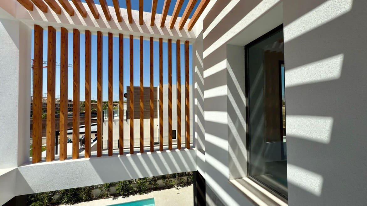 4 soverom Villa til salgs i Alicante by med svømmebasseng garasje - € 830 000 (Ref: 10172590)