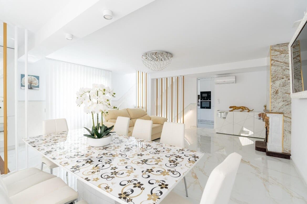 4 soverom Hus til salgs i Orihuela Costa med svømmebasseng garasje - € 589 000 (Ref: 10172592)