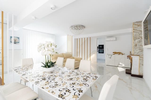 4 soverom Hus til salgs i Punta Prima, Orihuela med svømmebasseng garasje - € 589 000 (Ref: 10172592)