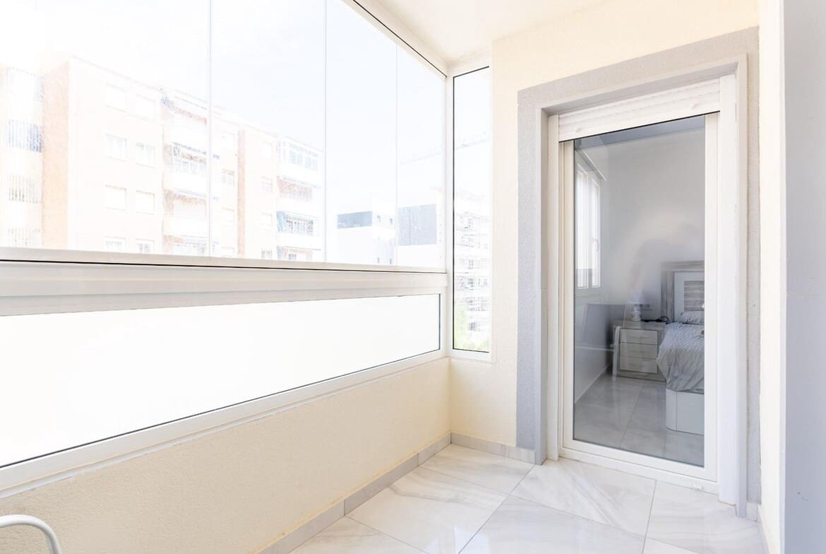 4 soverom Hus til salgs i Orihuela Costa med svømmebasseng garasje - € 589 000 (Ref: 10172592)