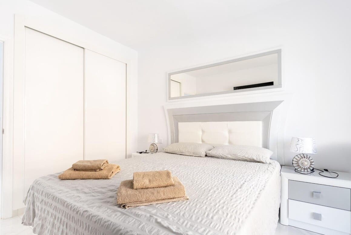 4 soverom Hus til salgs i Orihuela Costa med svømmebasseng garasje - € 589 000 (Ref: 10172592)