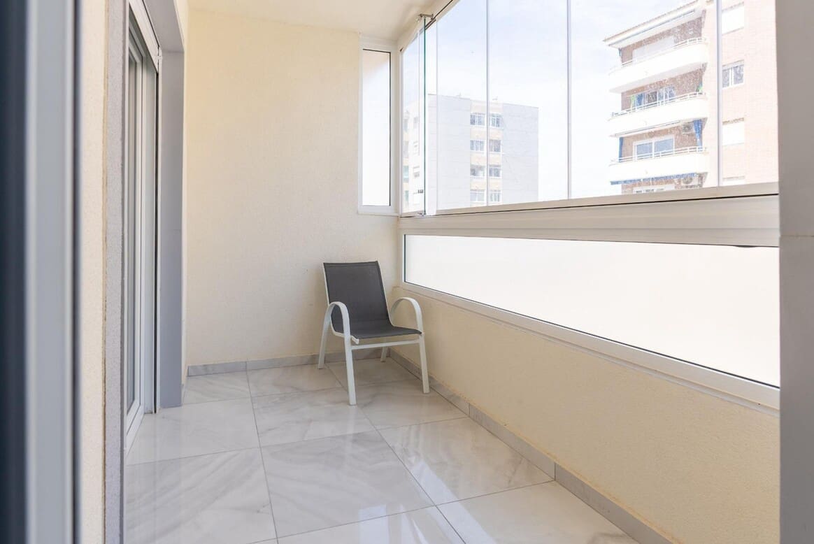 4 soverom Hus til salgs i Orihuela Costa med svømmebasseng garasje - € 589 000 (Ref: 10172592)