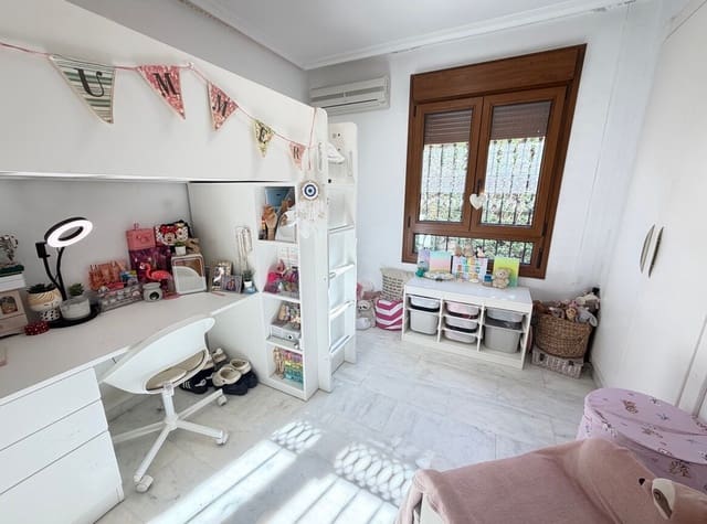 Chalet de 4 habitaciones en Algorfa en venta con piscina - 449.955 € (Ref: 10172595)