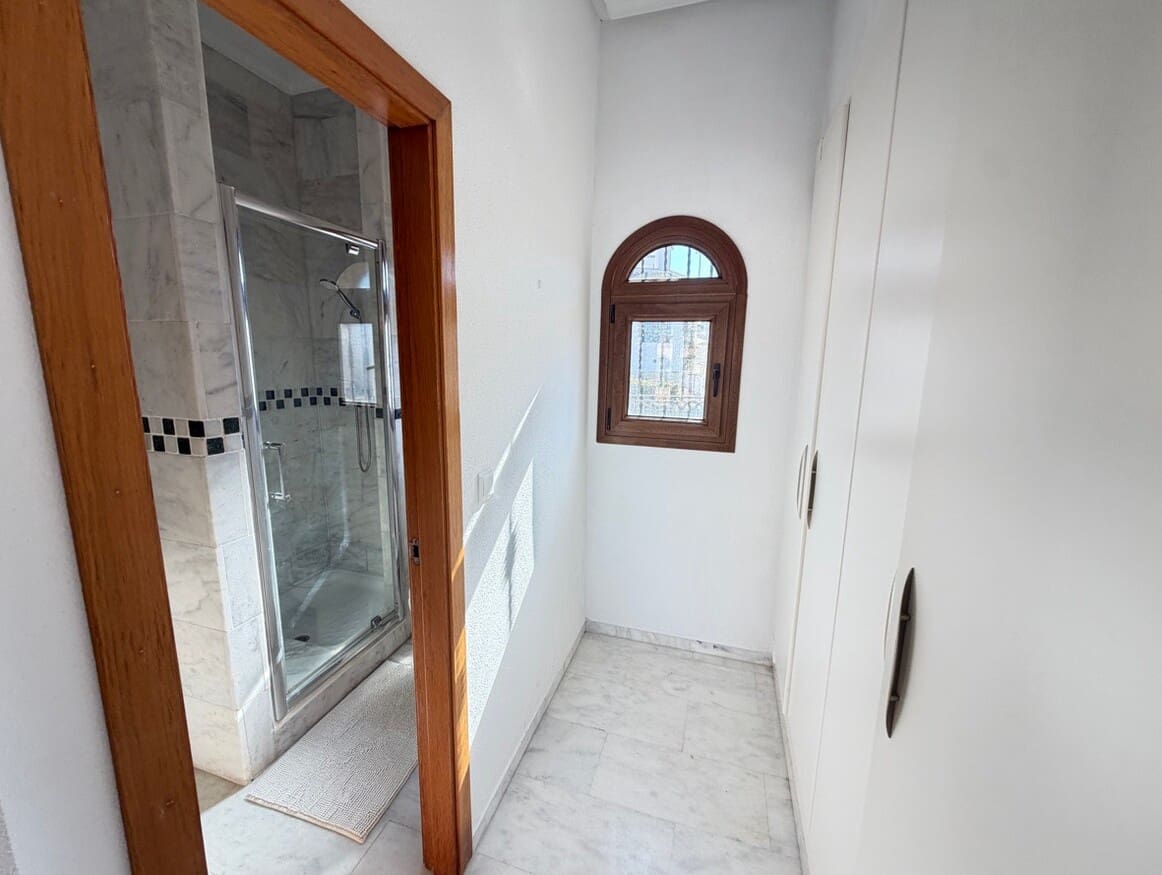 Chalet de 4 habitaciones en Algorfa en venta con piscina - 449.955 € (Ref: 10172595)