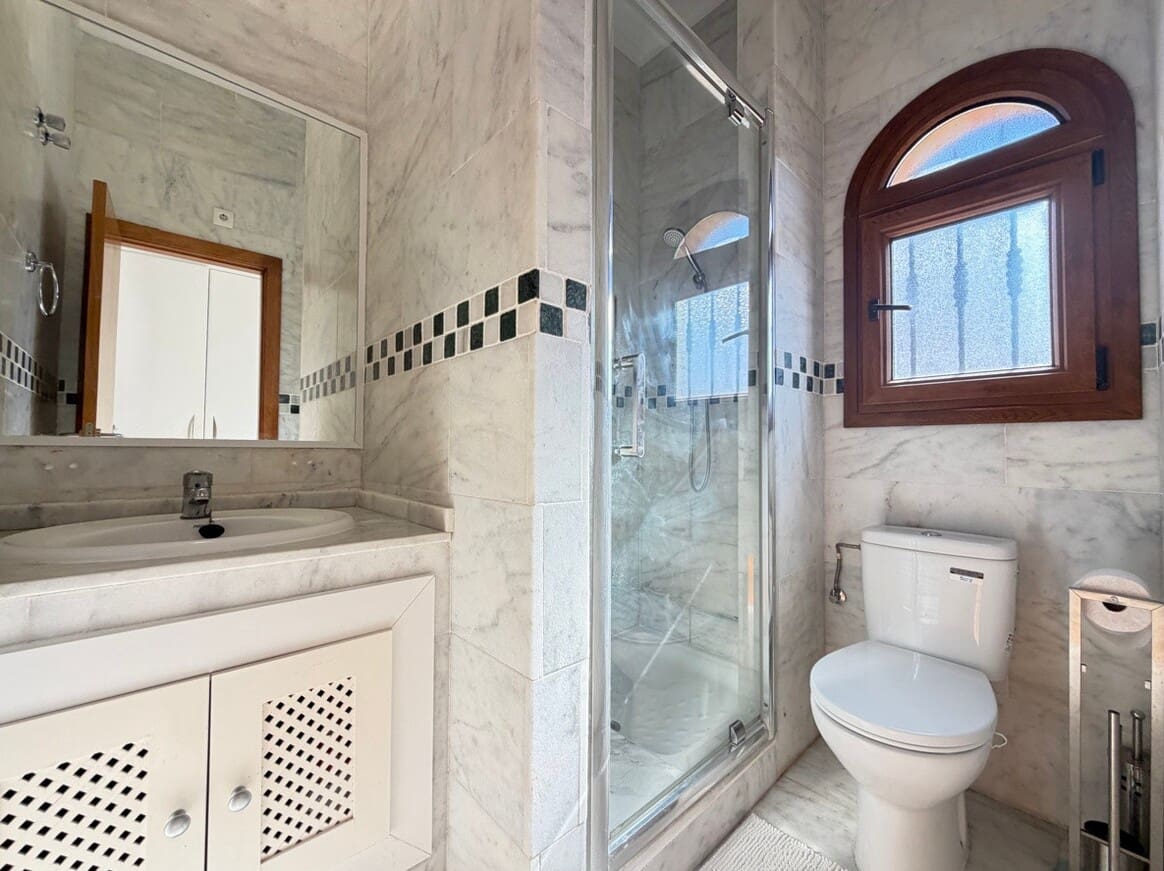 Chalet de 4 habitaciones en Algorfa en venta con piscina - 449.955 € (Ref: 10172595)
