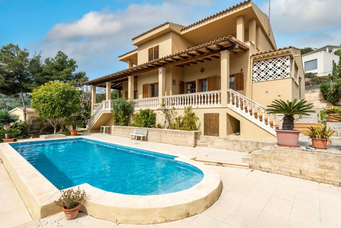Chalet de 4 habitaciones en Calvià en venta con piscina garaje - 3.800.000 € (Ref: 10172598)