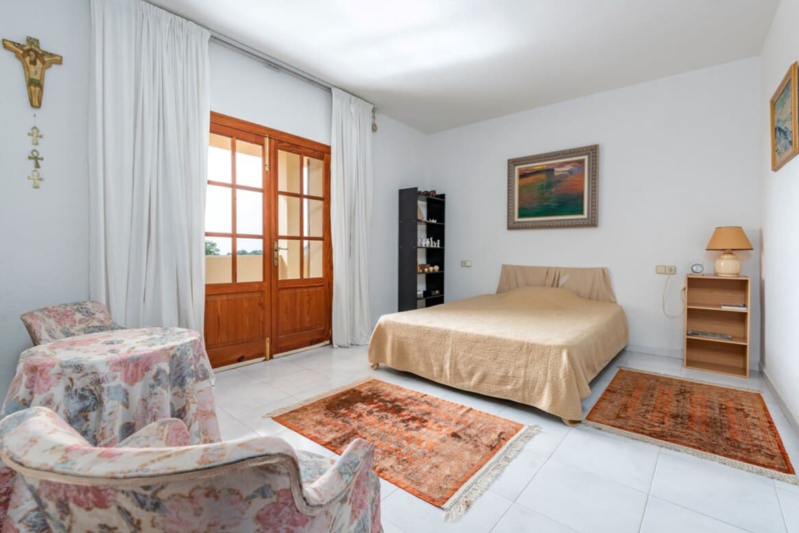 Chalet de 4 habitaciones en Calvià en venta con piscina garaje - 3.800.000 € (Ref: 10172598)