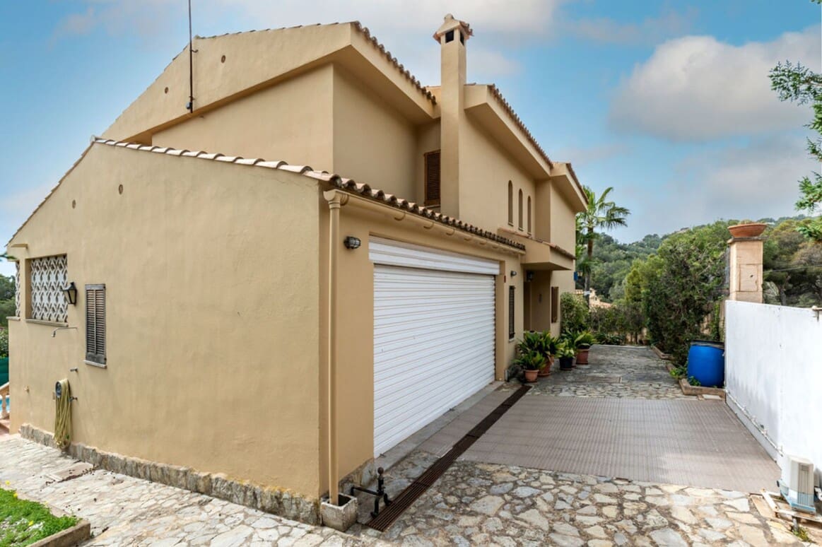 Chalet de 4 habitaciones en Calvià en venta con piscina garaje - 3.800.000 € (Ref: 10172598)