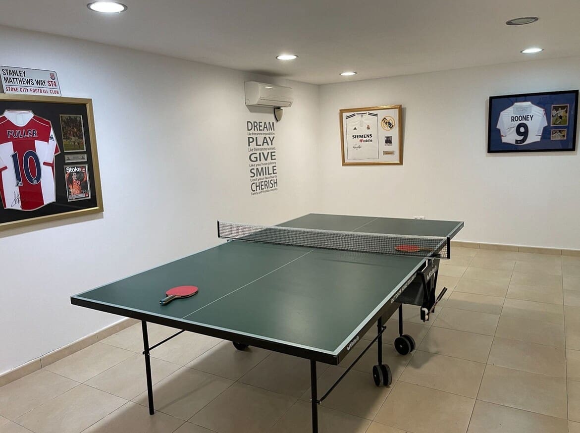 6 bedroom Villa for sale in Monforte del Cid with pool garage - € 750,000 (Ref: 10172600)