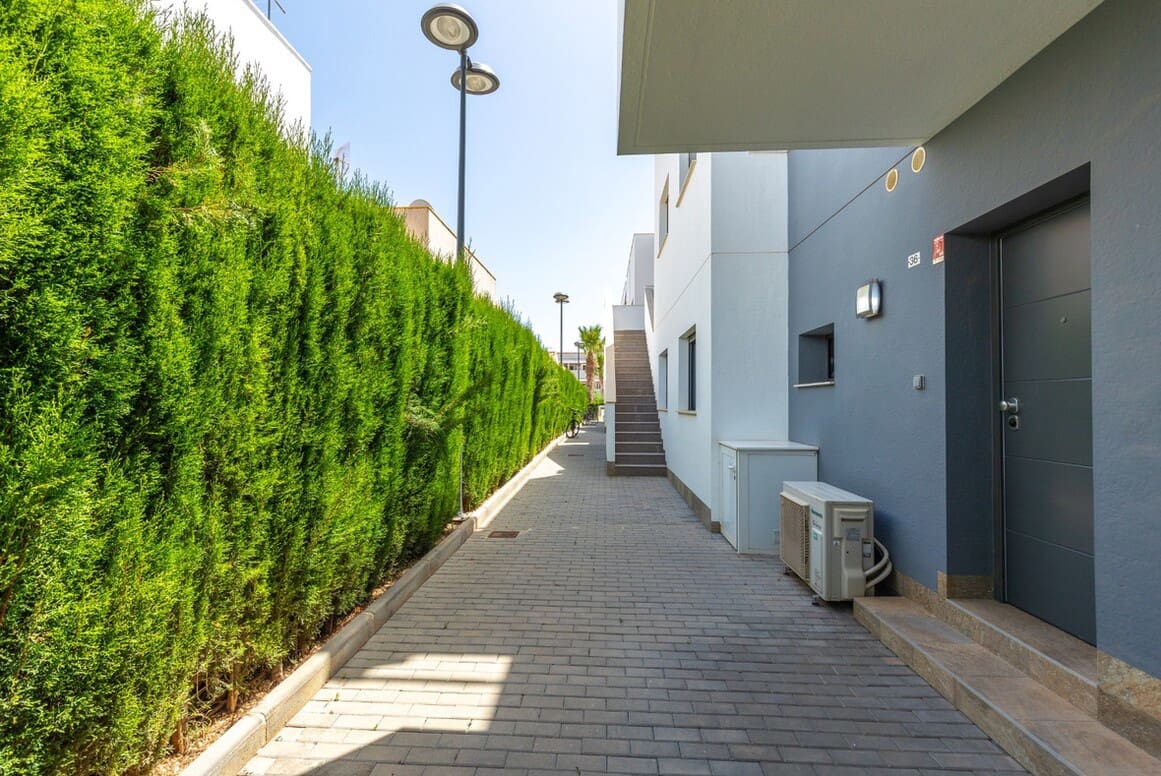 2 soveværelse Lejlighed til salg i Pilar de la Horadada med swimmingpool garage - € 195.000 (Ref: 10172601)
