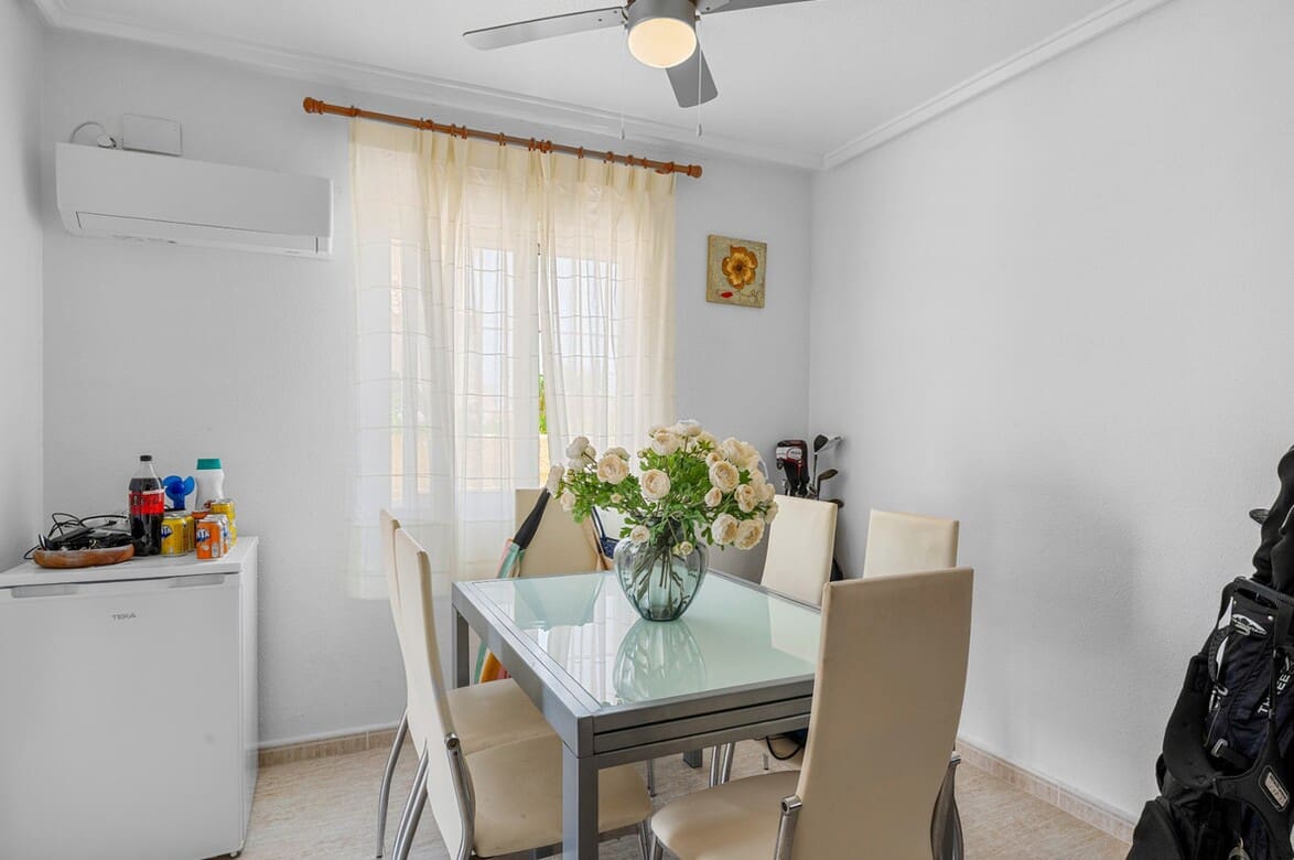3 sypialnia Willa na sprzedaż w Santa Pola z basenem garażem - 479 000 € (Ref: 10172602)