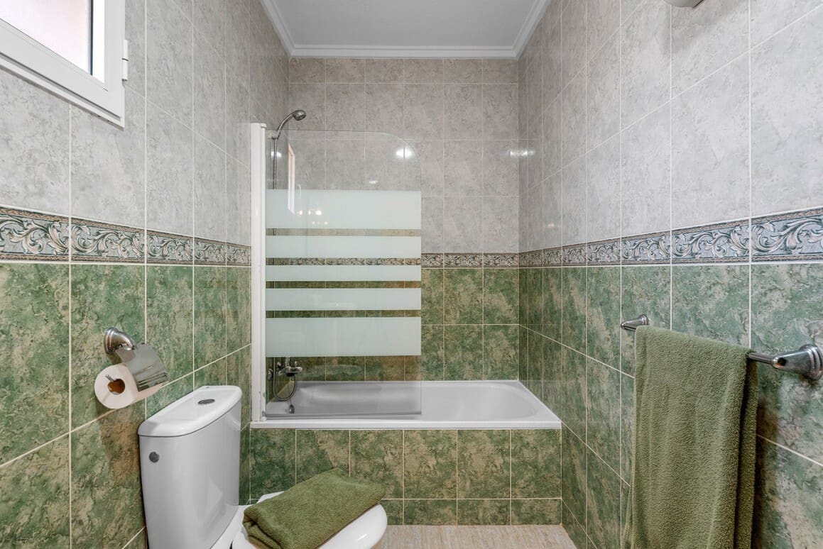 3 sypialnia Willa na sprzedaż w Santa Pola z basenem garażem - 479 000 € (Ref: 10172602)