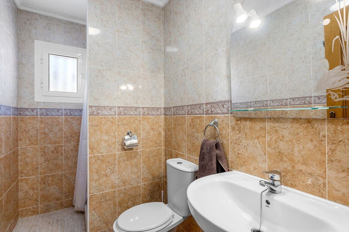 3 sypialnia Willa na sprzedaż w Santa Pola z basenem garażem - 479 000 € (Ref: 10172602)