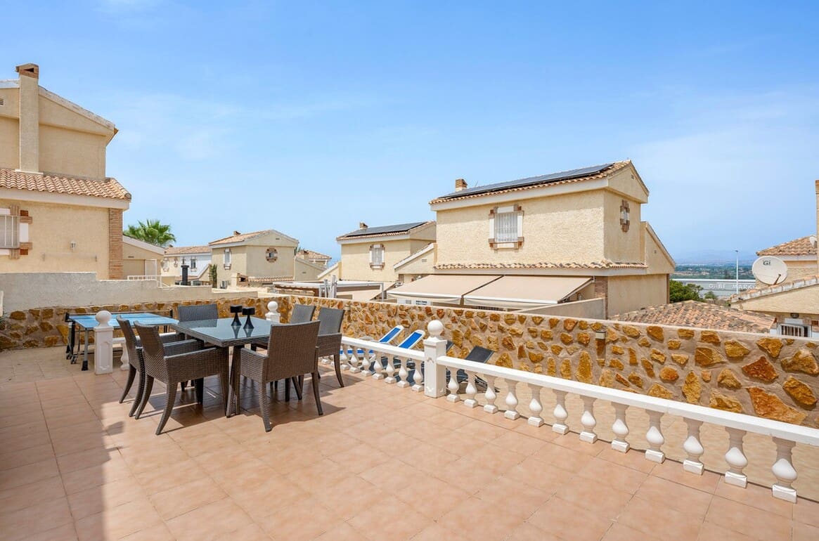 3 sypialnia Willa na sprzedaż w Santa Pola z basenem garażem - 479 000 € (Ref: 10172602)