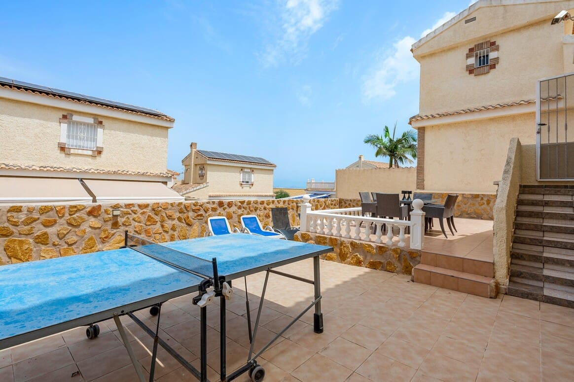 3 sypialnia Willa na sprzedaż w Santa Pola z basenem garażem - 479 000 € (Ref: 10172602)