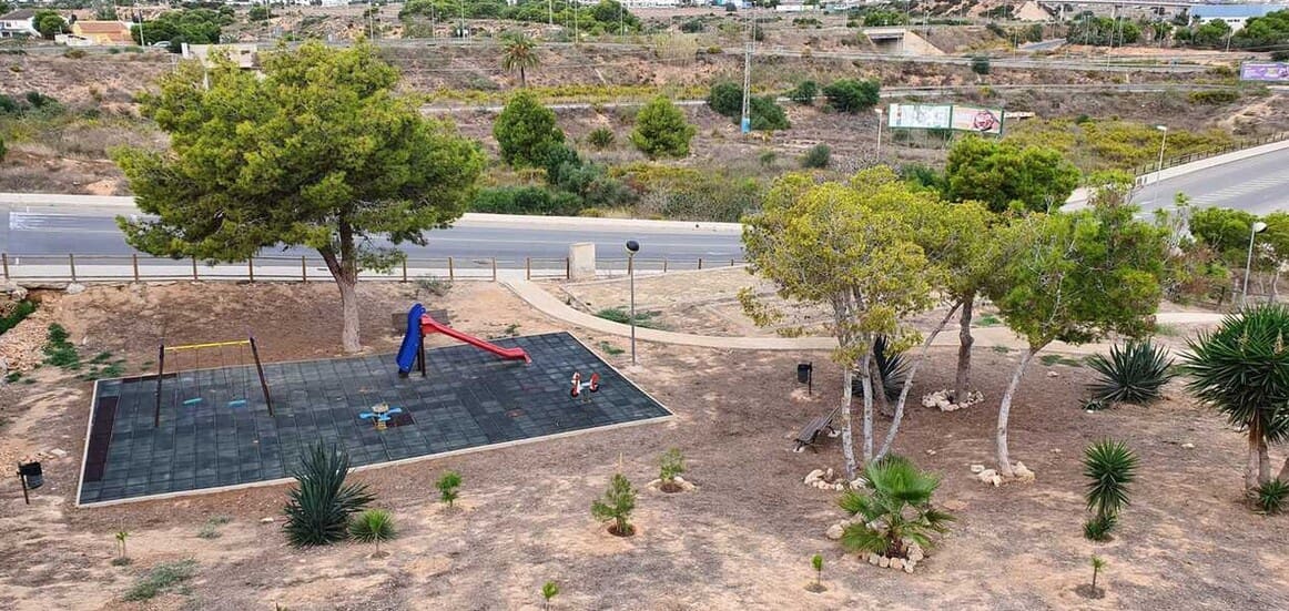 2 soverom Leilighet til salgs i Cabo Roig med svømmebasseng - € 165 000 (Ref: 10172604)