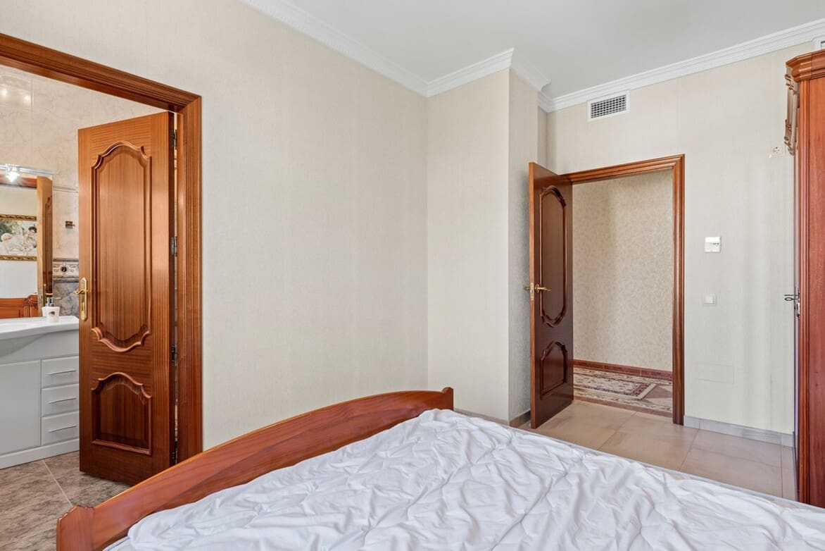 6 sypialnia Willa na sprzedaż w Playa Flamenca z basenem garażem - 2 095 000 € (Ref: 10172605)
