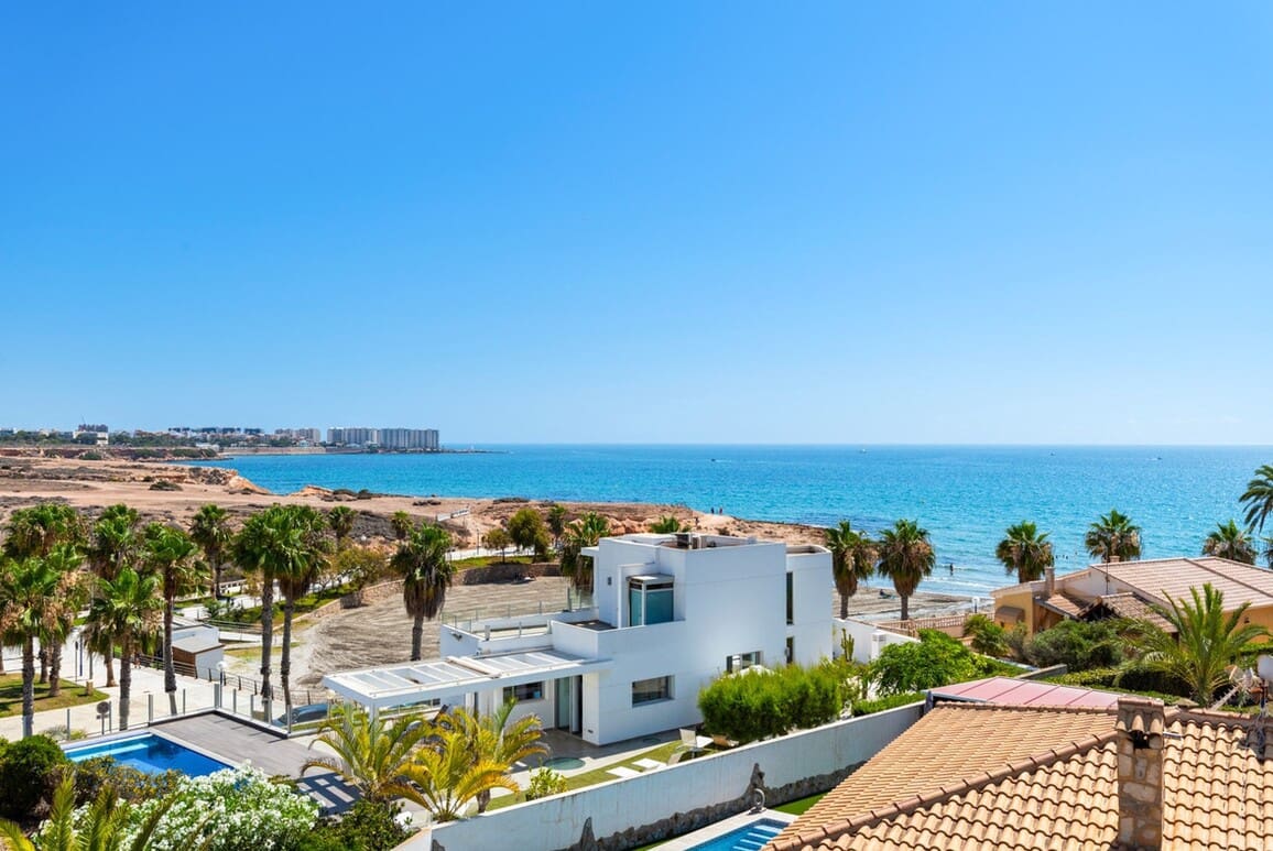 6 sypialnia Willa na sprzedaż w Playa Flamenca z basenem garażem - 2 095 000 € (Ref: 10172605)