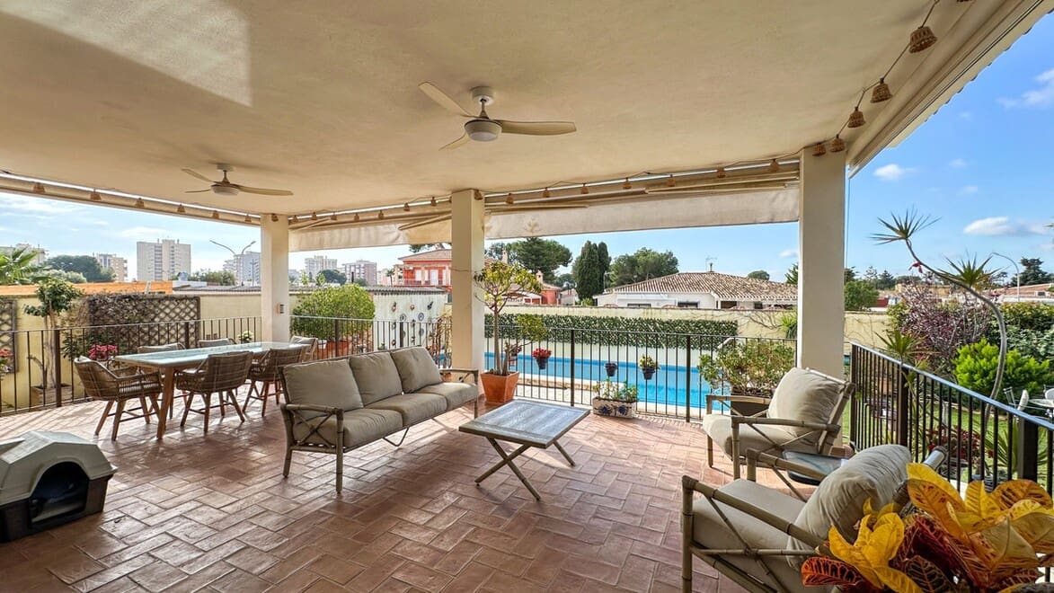 7 soveværelse Villa til salg i Campoamor med swimmingpool garage - € 1.190.000 (Ref: 10172607)