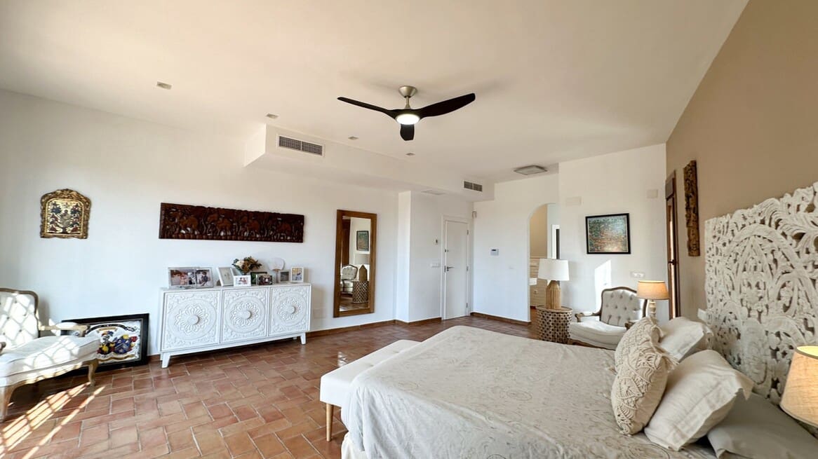 7 soveværelse Villa til salg i Campoamor med swimmingpool garage - € 1.190.000 (Ref: 10172607)