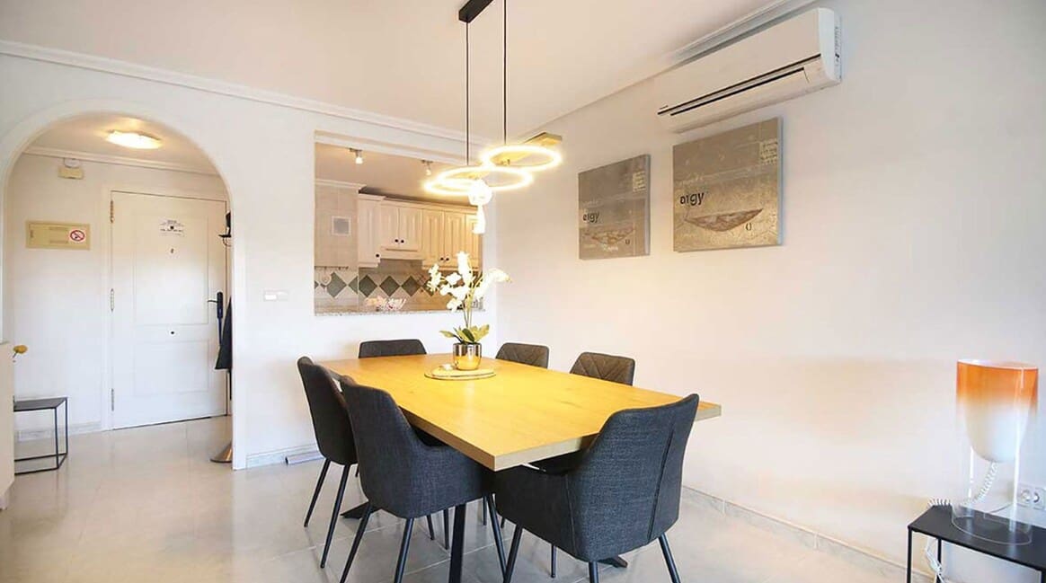 2 Zimmer Apartment zu verkaufen in Orihuela Costa mit Pool - 299.900 € (Ref: 10172608)
