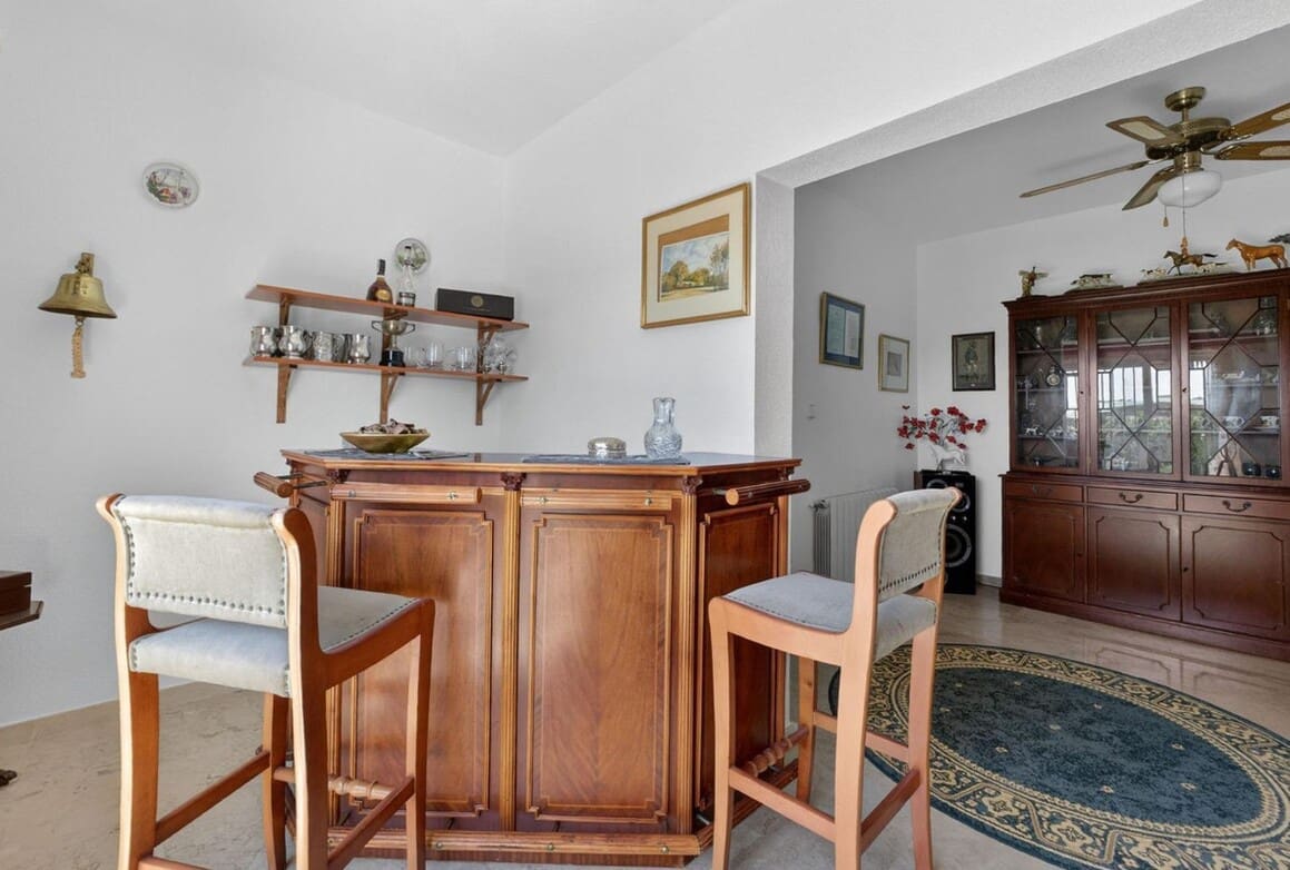 5 soveværelse Villa til salg i Orihuela Costa med swimmingpool garage - € 635.000 (Ref: 10172611)