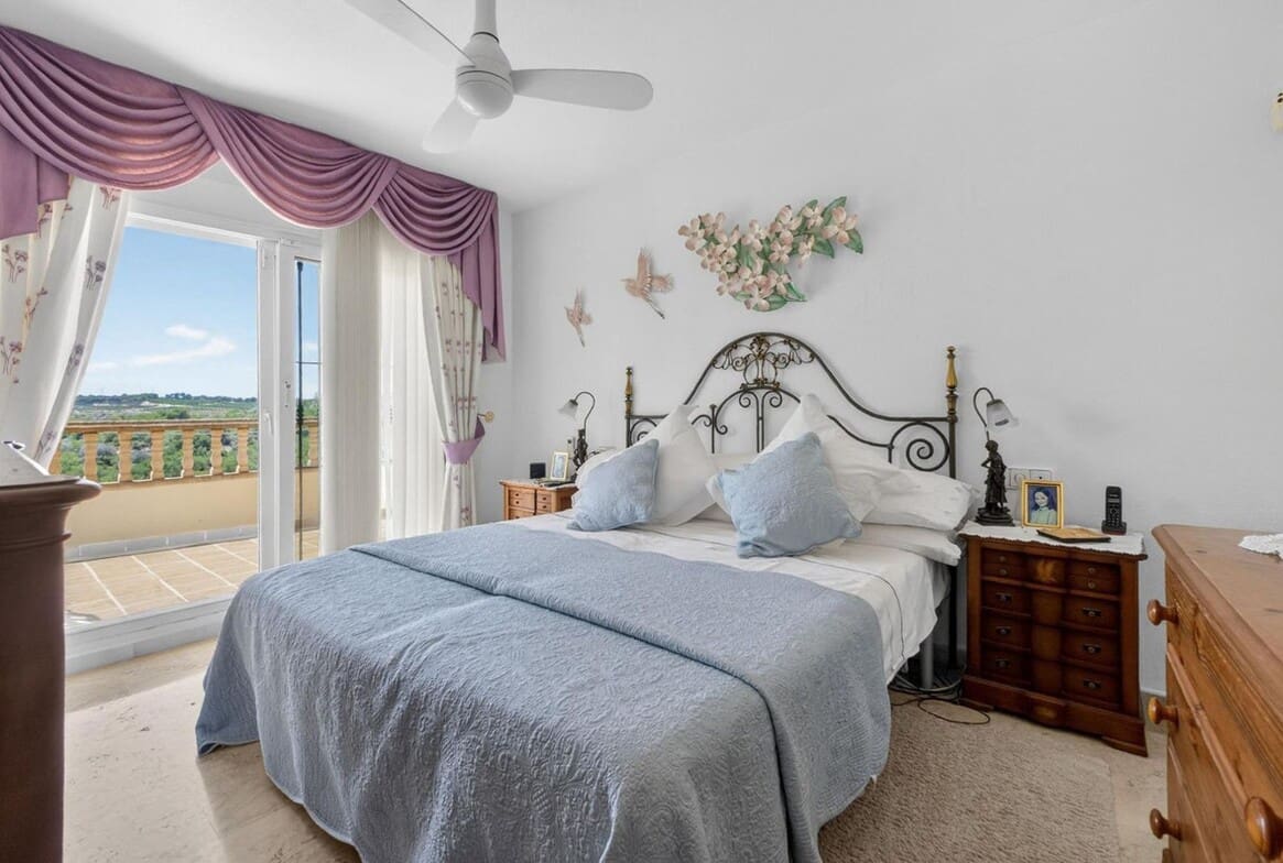 5 soveværelse Villa til salg i Orihuela Costa med swimmingpool garage - € 635.000 (Ref: 10172611)