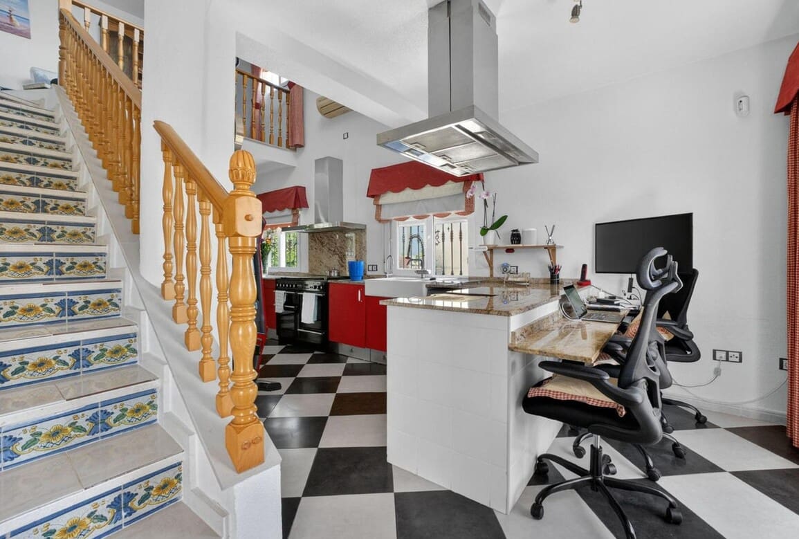 5 soveværelse Villa til salg i Orihuela Costa med swimmingpool garage - € 635.000 (Ref: 10172611)