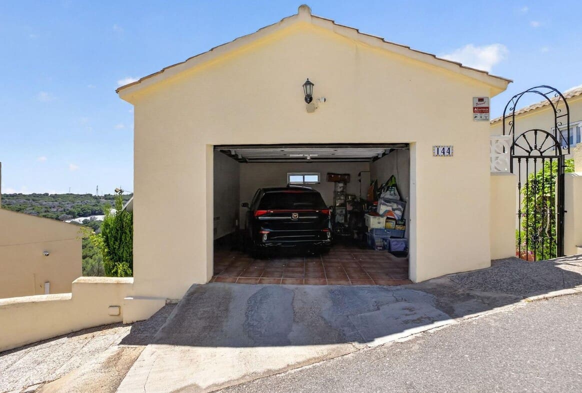 5 soveværelse Villa til salg i Orihuela Costa med swimmingpool garage - € 635.000 (Ref: 10172611)