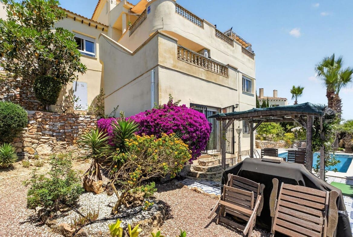 5 soveværelse Villa til salg i Orihuela Costa med swimmingpool garage - € 635.000 (Ref: 10172611)