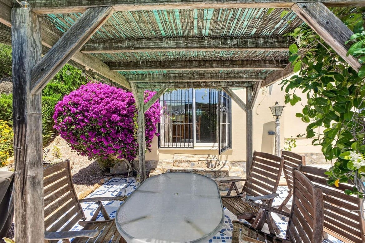 5 soveværelse Villa til salg i Orihuela Costa med swimmingpool garage - € 635.000 (Ref: 10172611)
