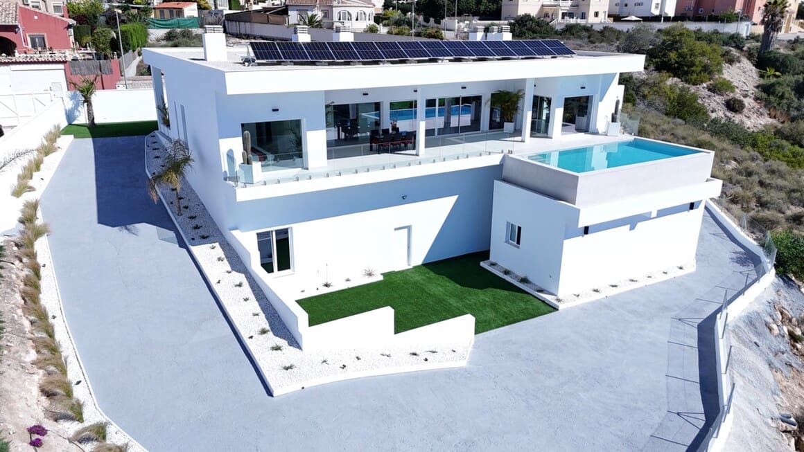 5 slaapkamer Villa te koop in San Fulgencio met zwembad garage - € 1.350.000 (Ref: 10172613)