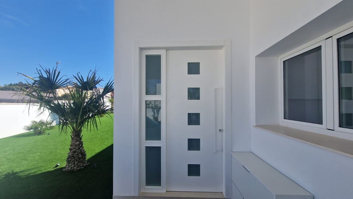 5 slaapkamer Villa te koop in San Fulgencio met zwembad garage - € 1.350.000 (Ref: 10172613)
